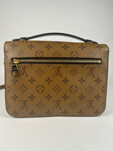 Load image into Gallery viewer, Louis Vuitton Reverse Monogram Pochette Metis