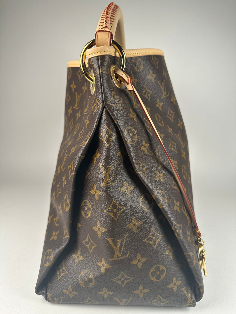 Louis Vuitton Monogram Artsy MM New Model