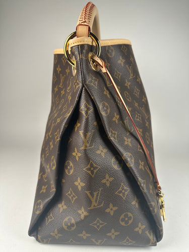 Louis Vuitton Monogram Artsy MM New Model