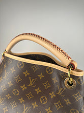 Load image into Gallery viewer, Louis Vuitton Monogram Artsy MM New Model