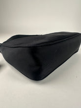 Load image into Gallery viewer, Prada Re-Edition 2000 Black Nylon