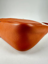 Load image into Gallery viewer, Hermes Toile Courchevel Trim II 31 Gold Hobo Bag
