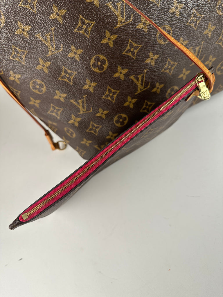 Louis Vuitton Monogram Neverfull MM  With Pouch Peony Interior