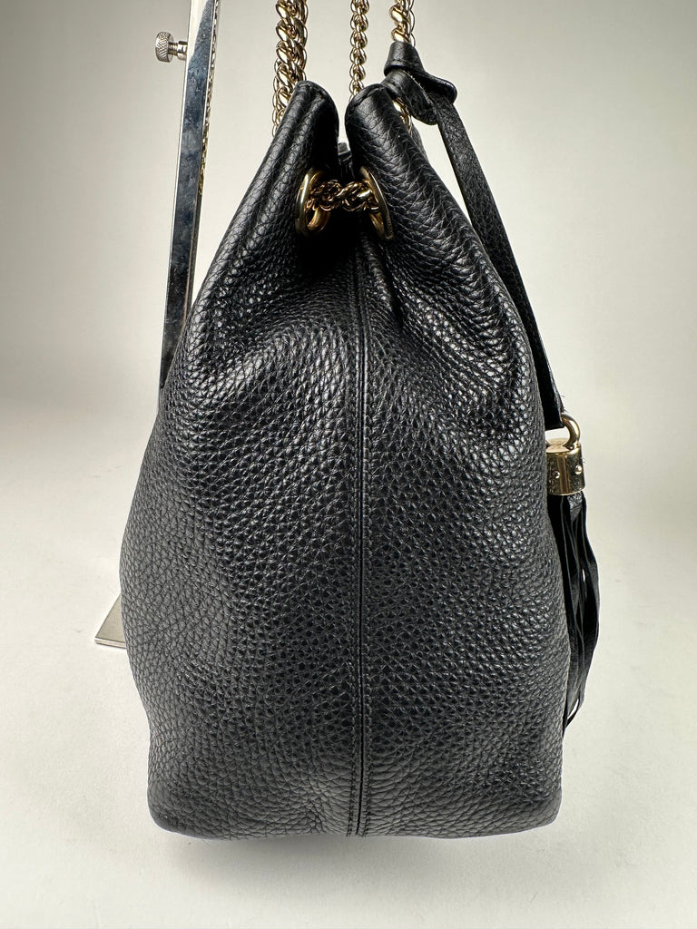 Gucci Pebbled Calfskin Medium Soho Chain Tote Black