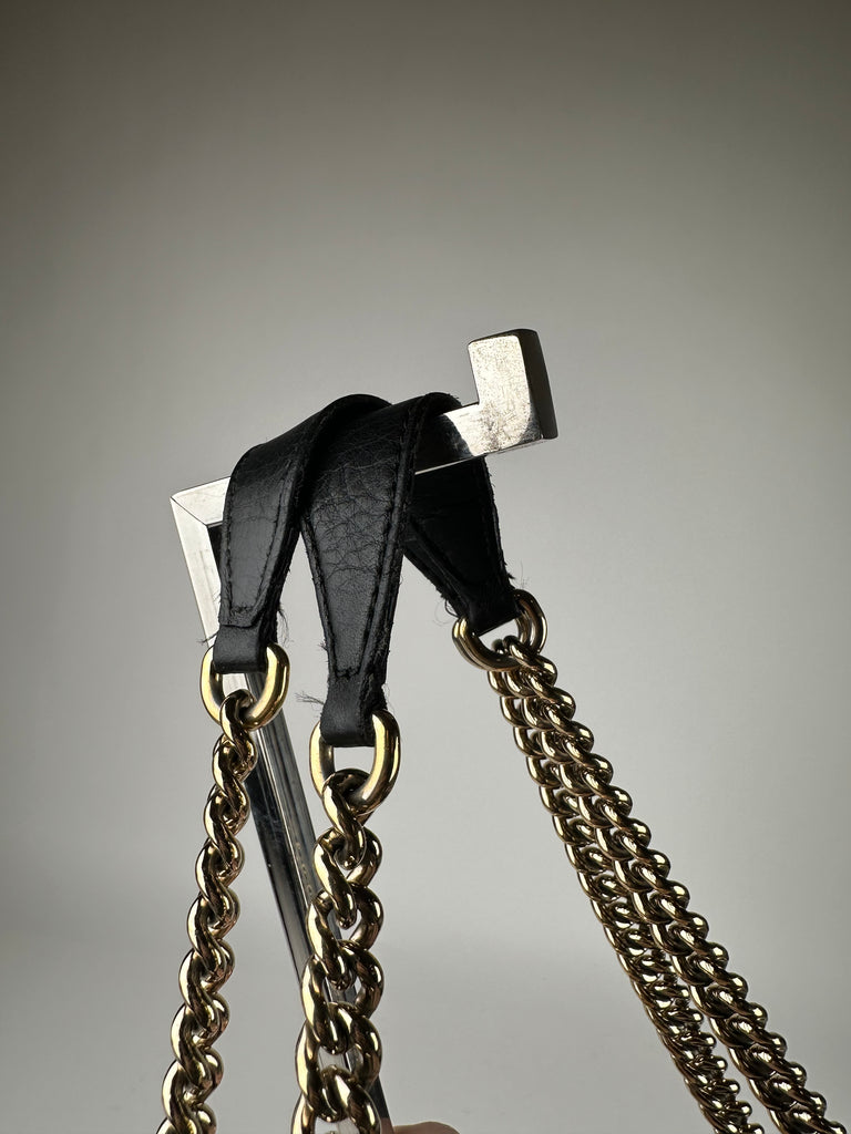 Gucci Pebbled Calfskin Medium Soho Chain Tote Black