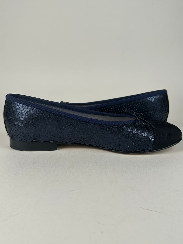 Chanel CC Sequin Logo Ballerina Flats Navy Blue/ Black Size 38EU