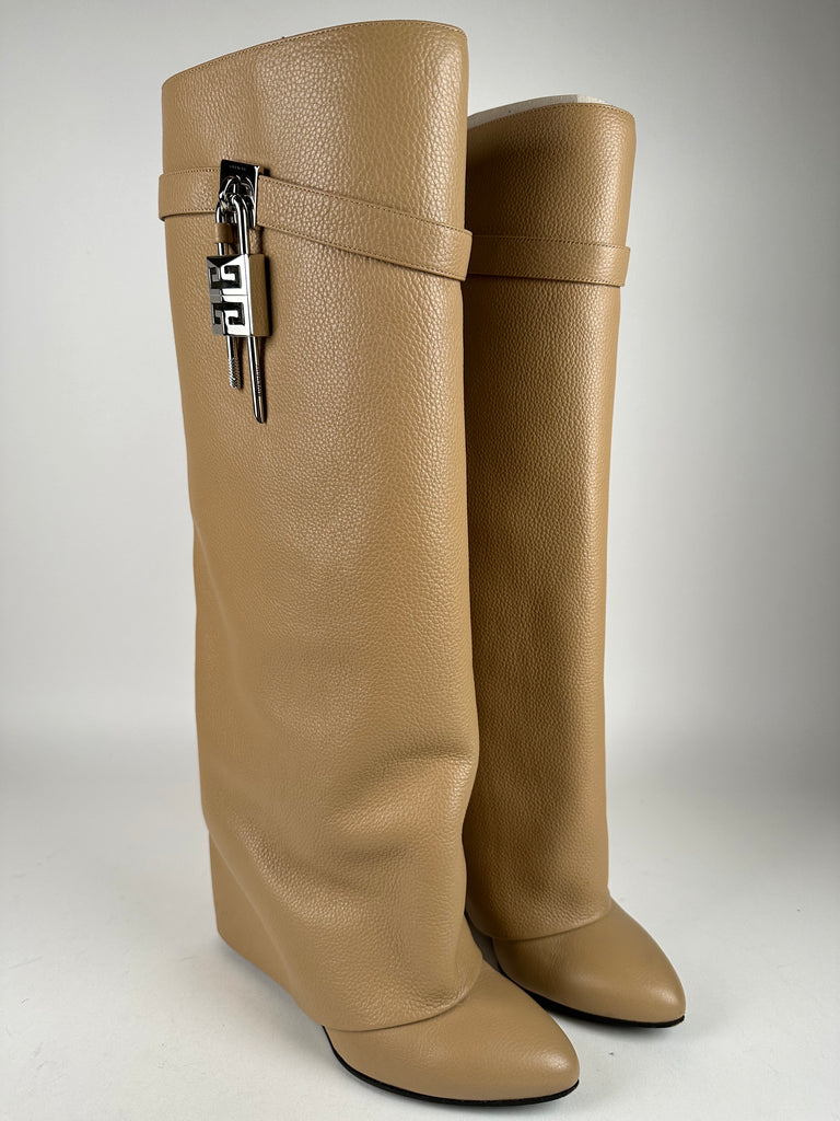 Givenchy Shark Lock Tall Boots Beige Grained Leather Size 40EU