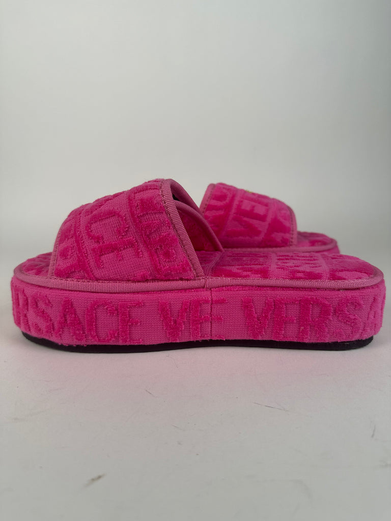 Versace All Over Print Medusa Head Terrycloth Platform Slippers Slides Size 37EU