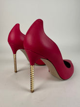 Load image into Gallery viewer, Valentino Extreme Heel Rockstud Cyclamin Pink size 40EU