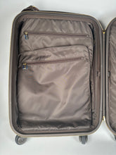 Load image into Gallery viewer, Louis Vuitton Damier Ebene Zephyr 55 Rolling Suitcase