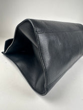 Load image into Gallery viewer, Gucci Totem Large Butterfly Top Handle Bag Black