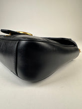 Load image into Gallery viewer, Gucci Marmont Medium Shoulder Bag Calfskin Black