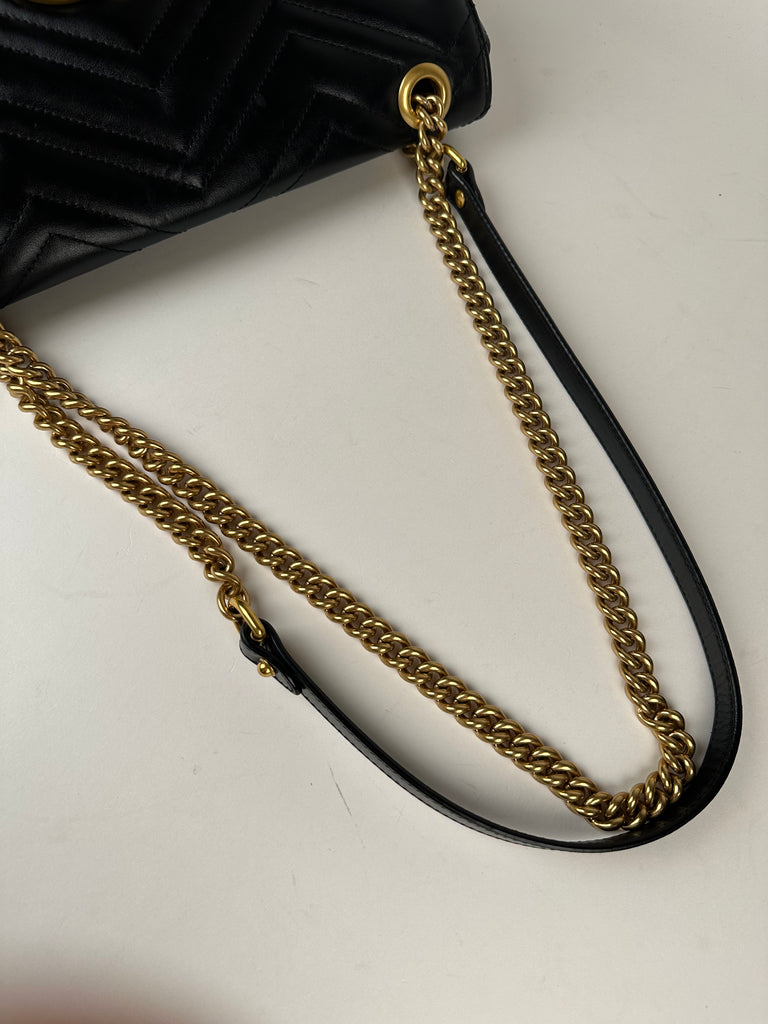 Gucci Marmont Medium Shoulder Bag Calfskin Black