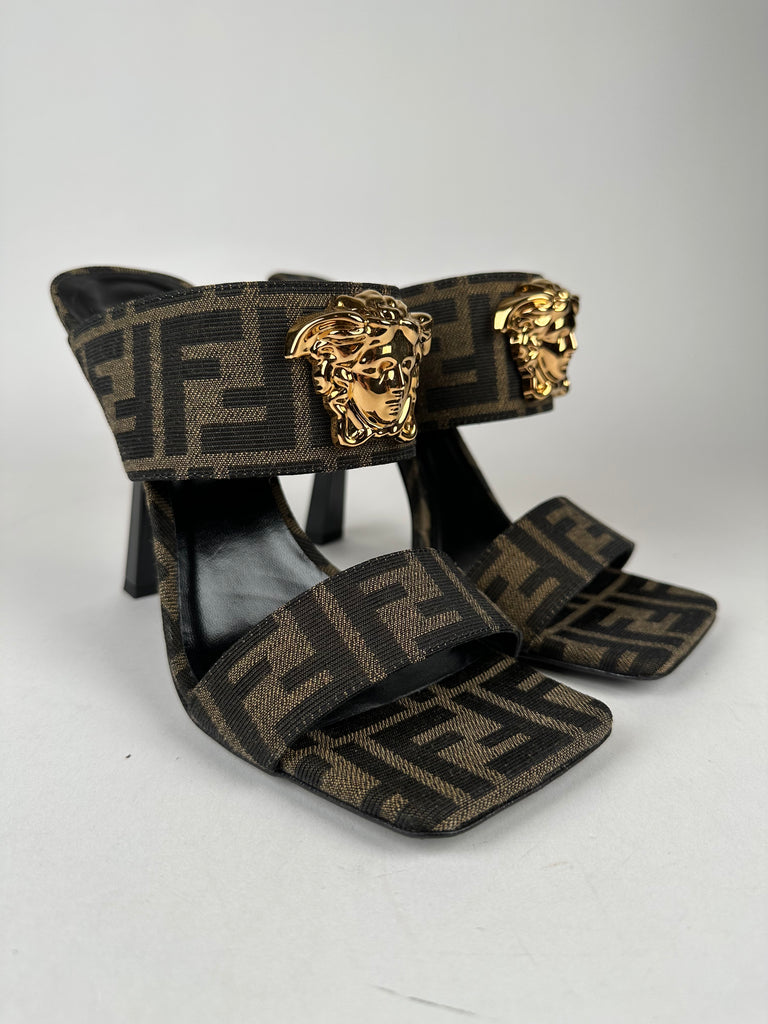 Fendace FF Jacquard Print Medusa Head Mules Size 37.5EU