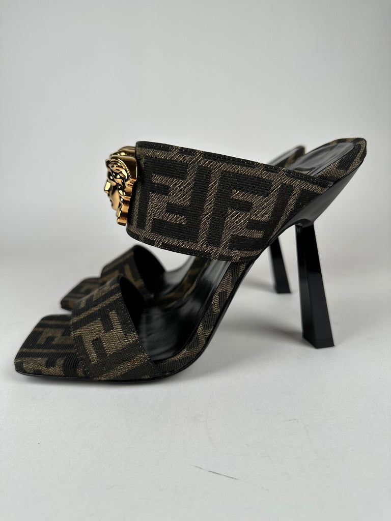 Fendace FF Jacquard Print Medusa Head Mules Size 37.5EU