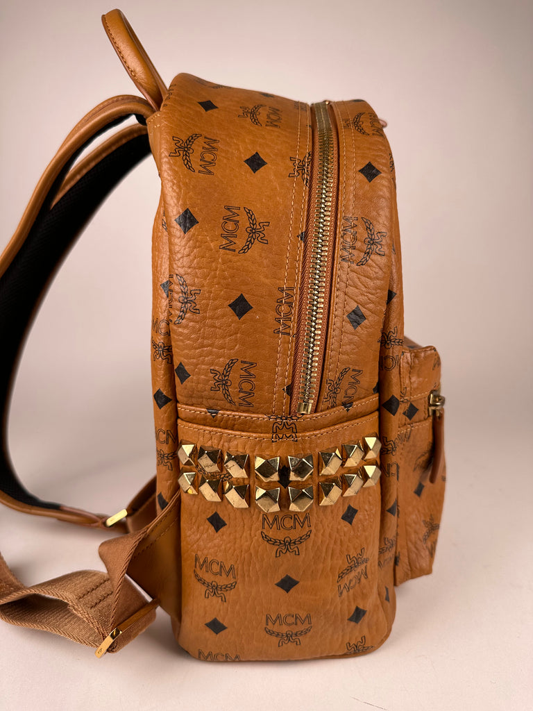 MCM Cognac All Over Stud Stark Backpack 90m56s – Bagriculture