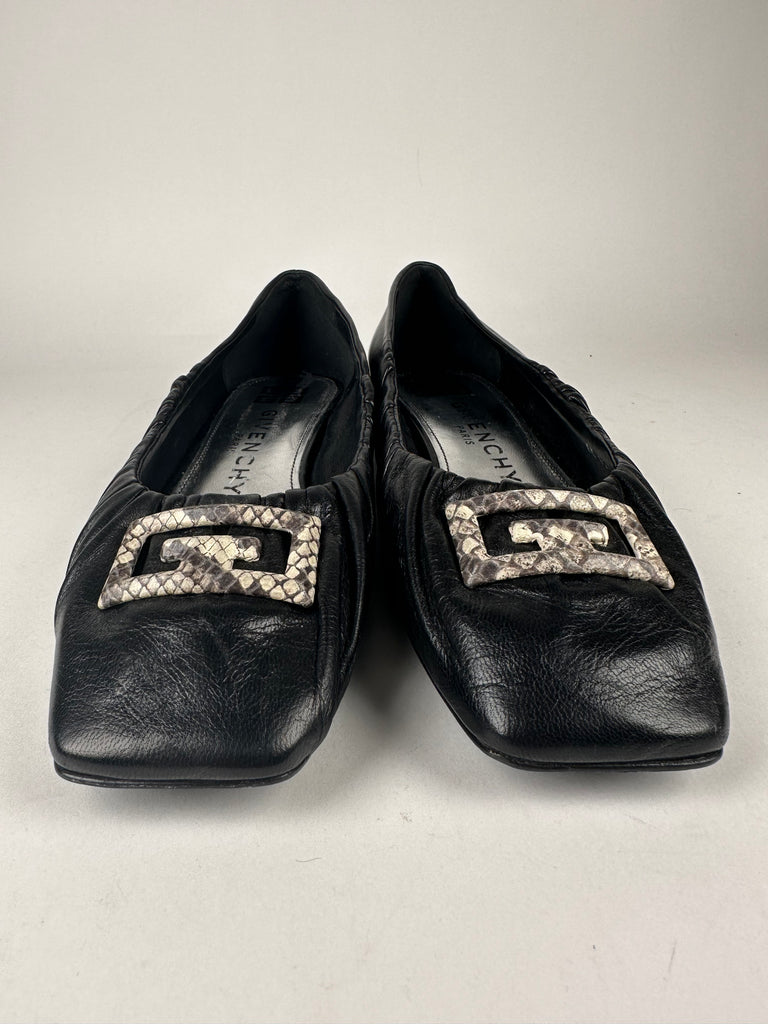 Givenchy Gathered Leather Flats With Logo at front Size 42EU Black