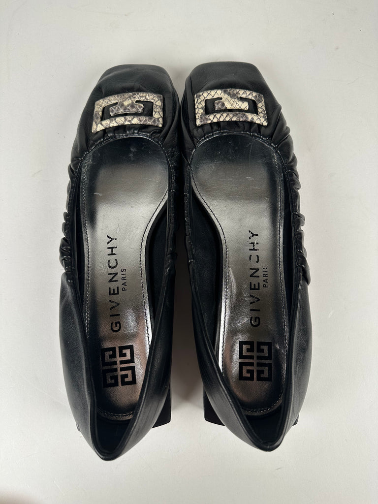 Givenchy Gathered Leather Flats With Logo at front Size 42EU Black