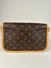 Load image into Gallery viewer, Louis Vuitton Monogram Diane Black