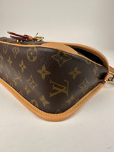 Load image into Gallery viewer, Louis Vuitton Monogram Diane Black