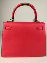 Load image into Gallery viewer, Hermes Kelly 25 Sellier Chevre Leather Rose Lipstick PHW