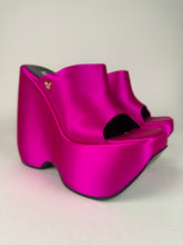 Load image into Gallery viewer, Versace 160mm Chunky La Medusa Platform Pink Satin Sandals Size 37.5EU