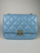 Load image into Gallery viewer, Chanel Lambskin Quilted Lacquered Chain Flap Bag Blue