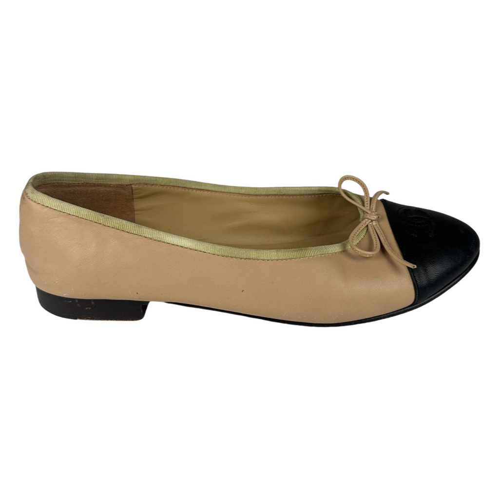 Chanel Beige Lambskin Cap Toe Ballerina Flats 39EU