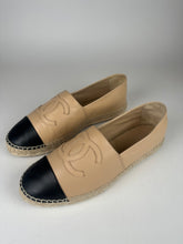 Load image into Gallery viewer, Chanel Lambskin CC Espadrilles Black/Beige 39EU
