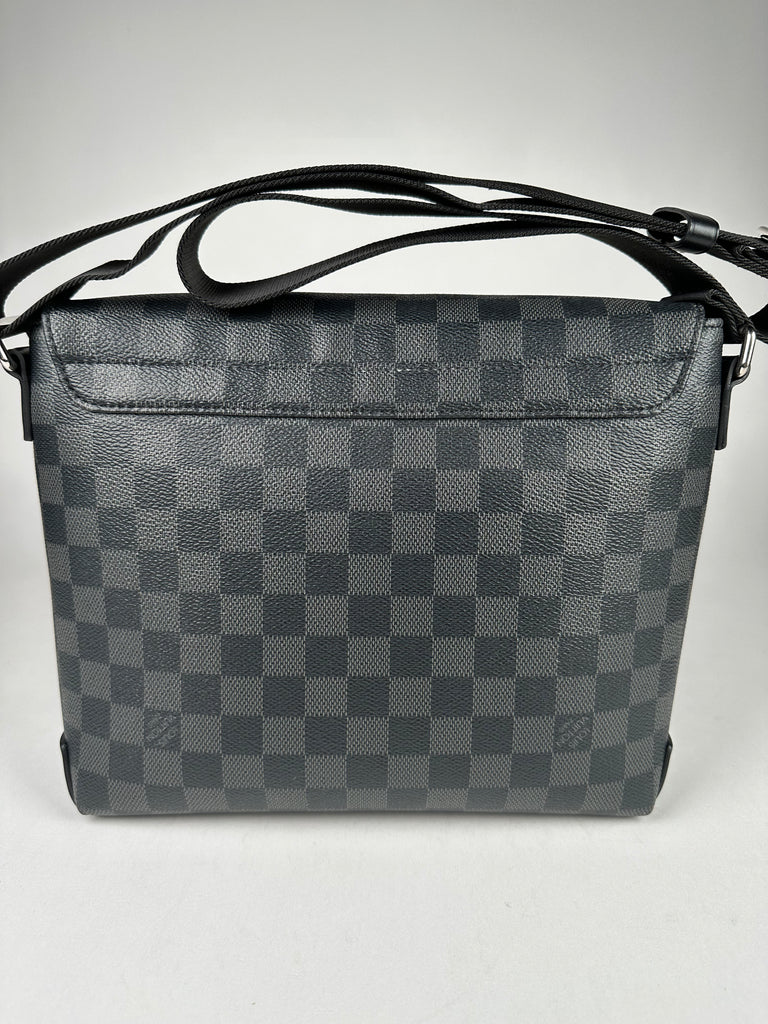 Louis Vuitton District PM Damier Graphite