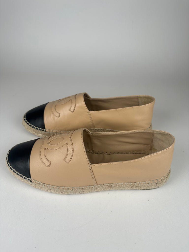 Chanel Lambskin CC Espadrilles Black/Beige 39EU