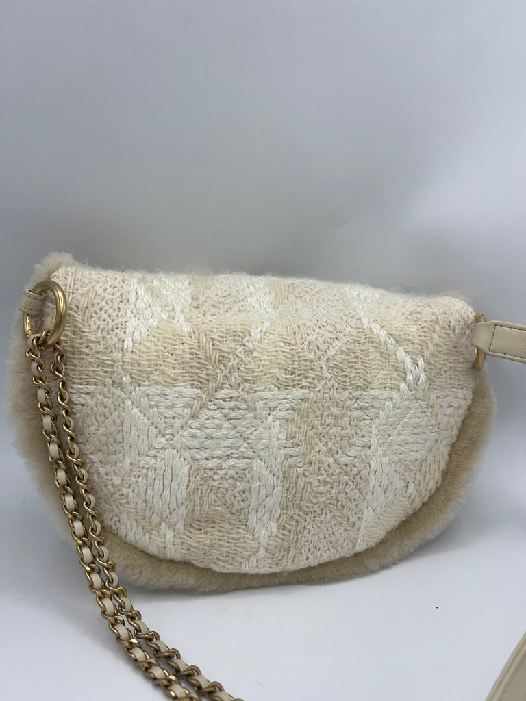 Chanel Tweed and Shearling Belt bag/ Fanny Pack Cream/White