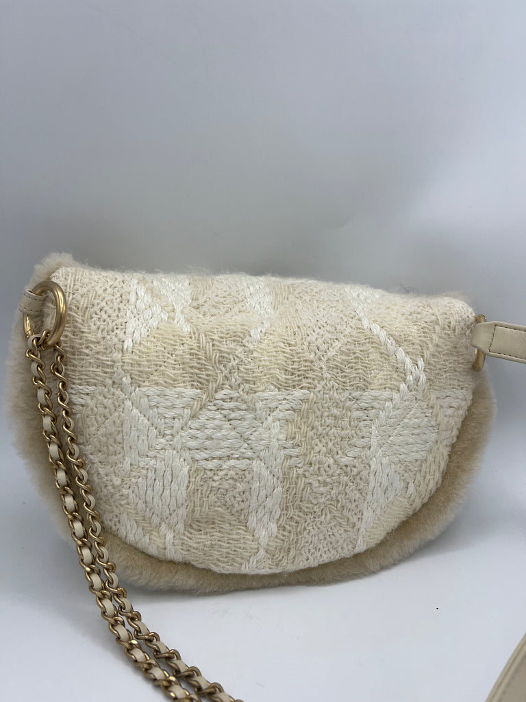 Chanel fanny top pack white