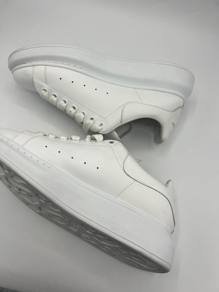 Alexander McQueen oversized sneakers White size 40.5EU