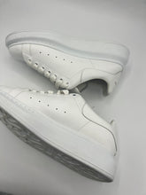 Load image into Gallery viewer, Alexander McQueen oversized sneakers White size 40.5EU