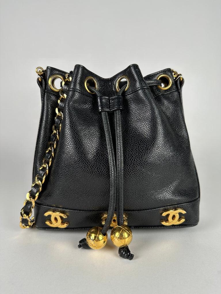 Chanel Caviar Vintage Drawstring Mini Bucket Bag CC – Sacdelux
