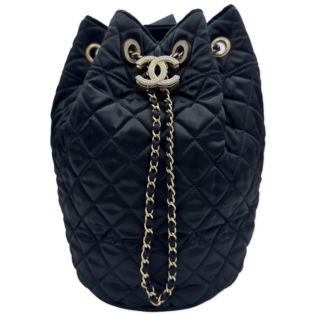 Chanel quilted discount bucket bag