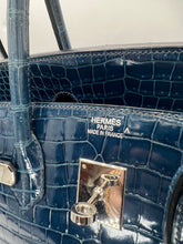 Load image into Gallery viewer, Hermes Shiny Porosus Crocodile Birkin 35 Bleu Roi PHW