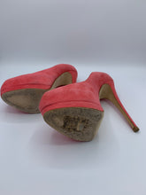 Load image into Gallery viewer, Giuseppe Zanotti Pink Pump Platform Suede Peep-toes size 38EU