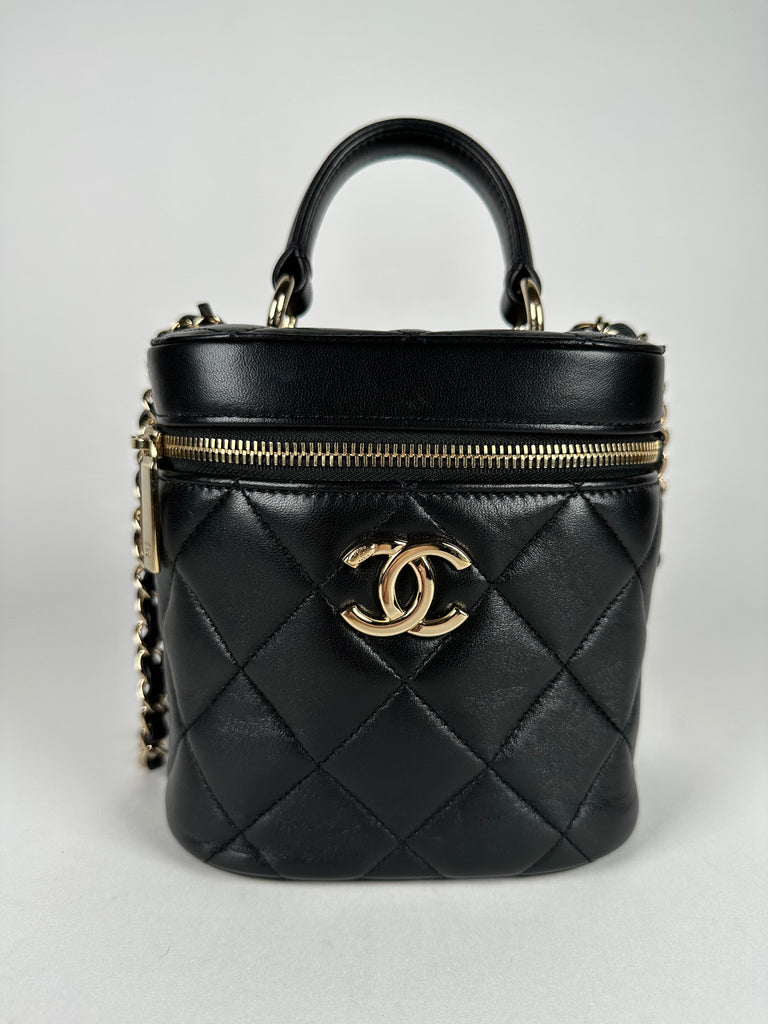 Chanel Lambskin Quilted Trendy CC Vanity Case Black – Sacdelux