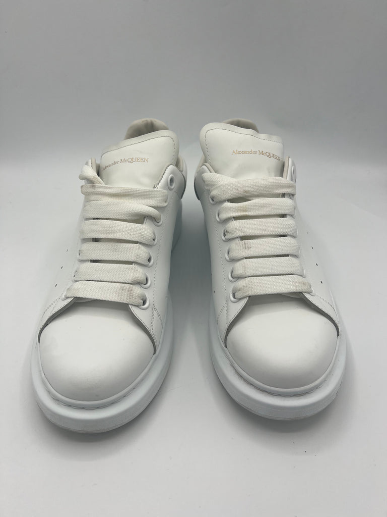 Alexander McQueen oversized sneakers White size 40.5EU – Sacdelux