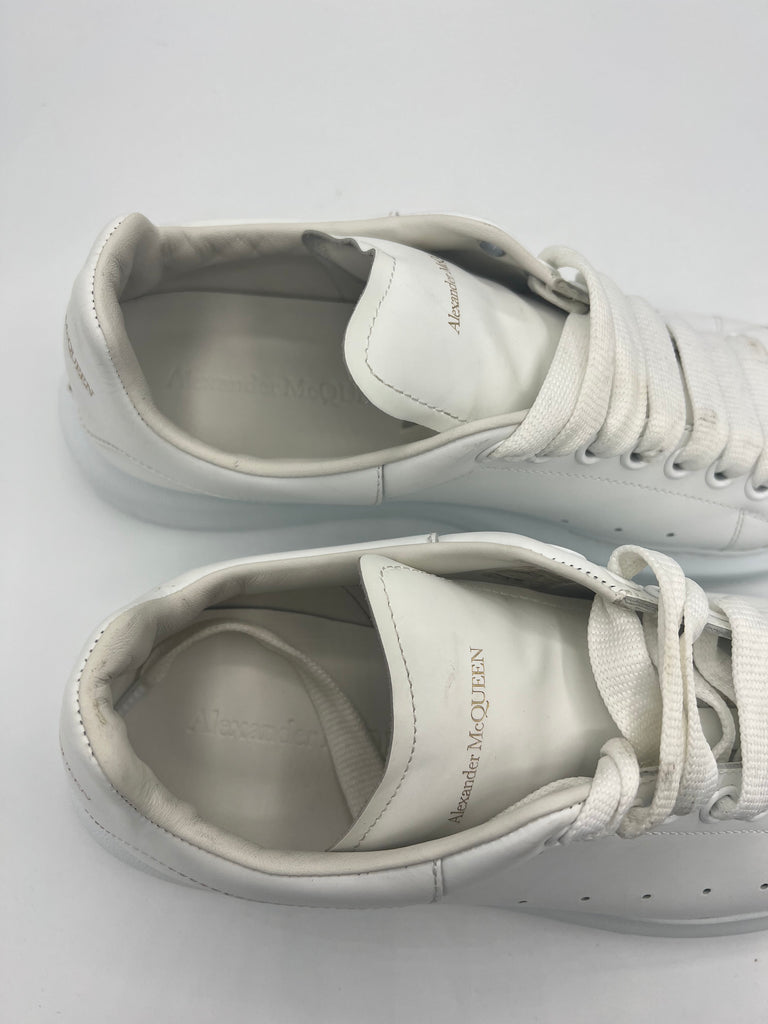 Alexander McQueen oversized sneakers White size 40.5EU – Sacdelux