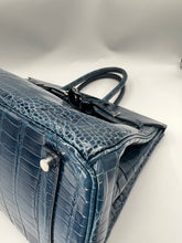 Load image into Gallery viewer, Hermes Shiny Porosus Crocodile Birkin 35 Bleu Roi PHW