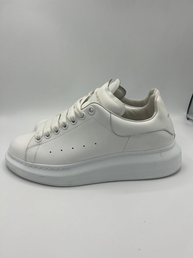 Alexander McQueen oversized sneakers White size 40.5EU