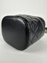Load image into Gallery viewer, Chanel Lambskin Quilted Trendy CC Vanity Case Black