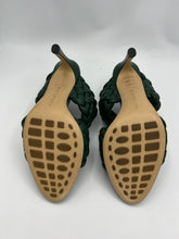 Load image into Gallery viewer, Bottega Veneta Curve Sandal Vert Foncee&#39; size 38EU