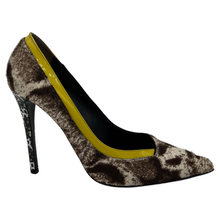 Load image into Gallery viewer, Fendi Heels size 39