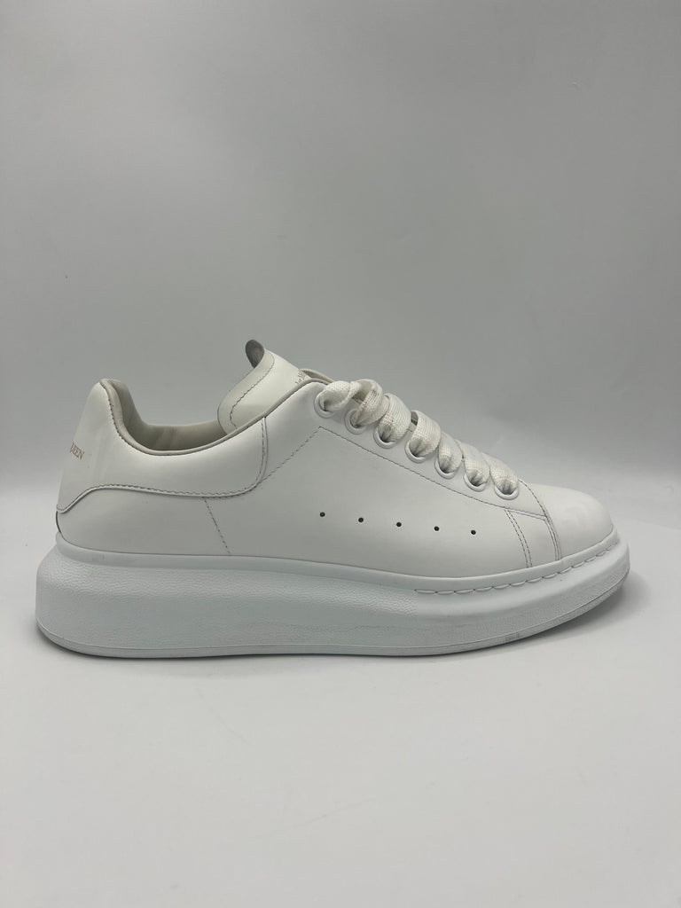 Alexander McQueen oversized sneakers White size 40.5EU