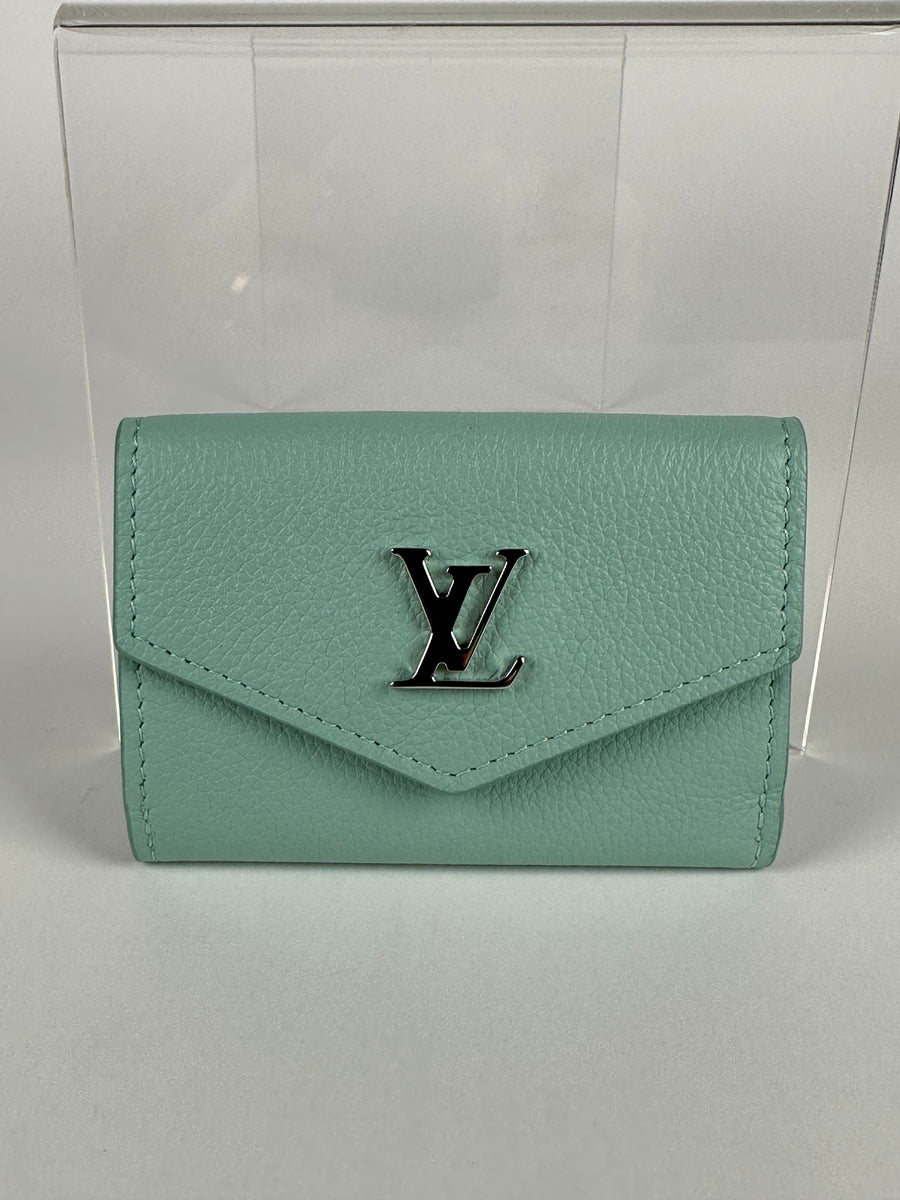 Louis Vuitton M68481 Lockmini Menthe Leather Snap Wallet – Cashinmybag