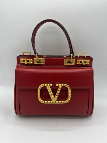 Valentino Garavani Small Rockstud Alcove Grainy Calfskin Red/Rouge Pur